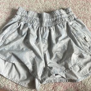 tracker lululemon shorts, not sure of pattern but they do not sell these anymore
